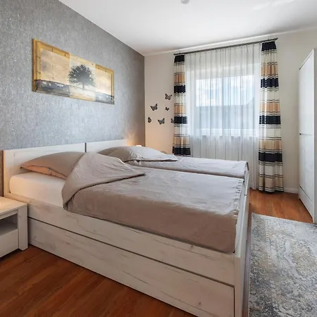 Sunny Apartment
